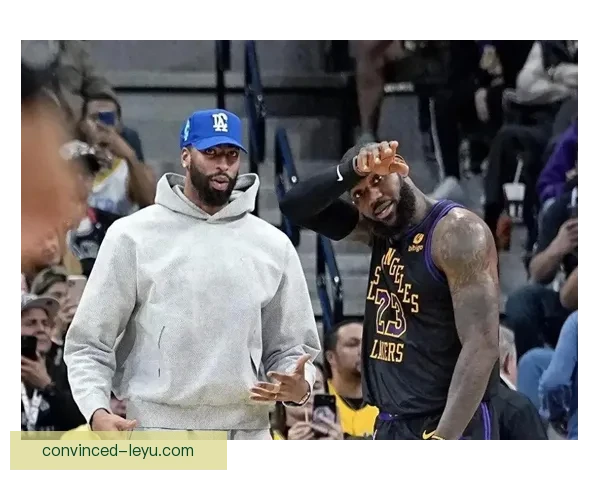 湖人队新赛季阵容曝光 詹姆斯领衔年轻球员冲击总冠军